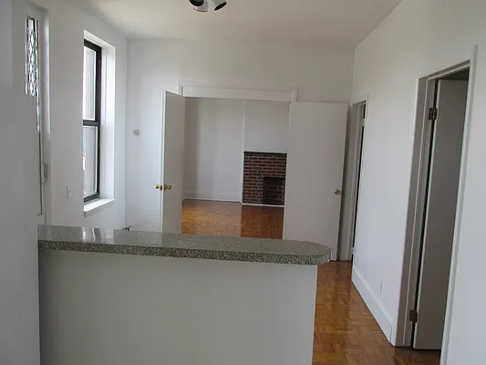 Rented by Windsor Homes Realty Corp | media 92