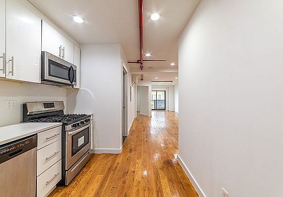 2nd image of 850 Flatbush Ave #3F