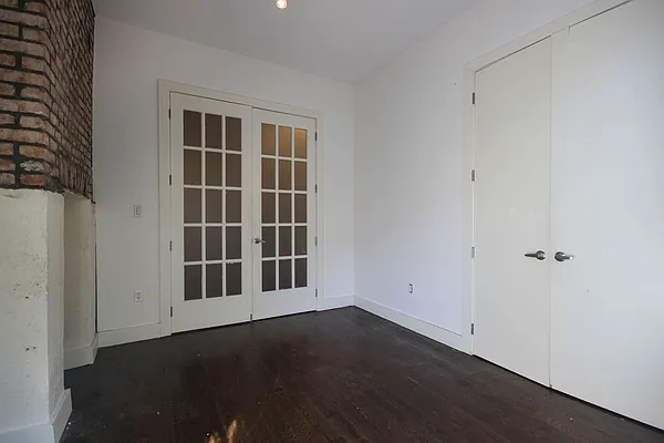 Rented by Nooklyn NYC LLC | media 21