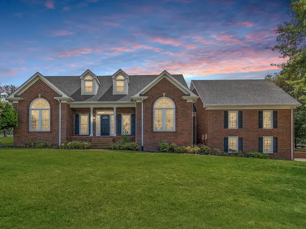 126 Crosspointe, Hendersonville, TN 37075