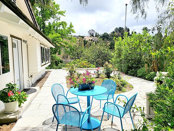 3rd image of 1465 El Terraza Dr