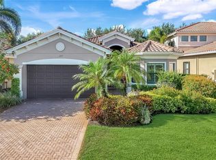 3267 Pacific Dr, Naples, FL 34119