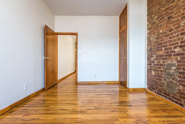 Rented by Nooklyn NYC LLC | media 37