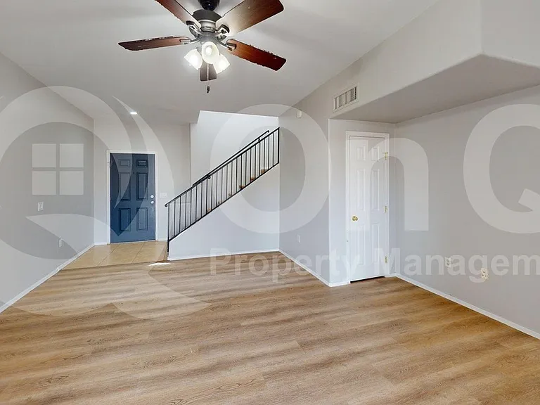 2012 W Dozemary Ct — Photo 14