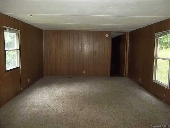 3rd image of 114 Maggie Elizabeth Way