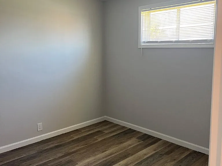 2607 Jefferson St #4 — Photo 9