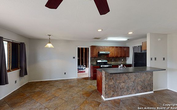 5th image of 10918 Wayward Dr