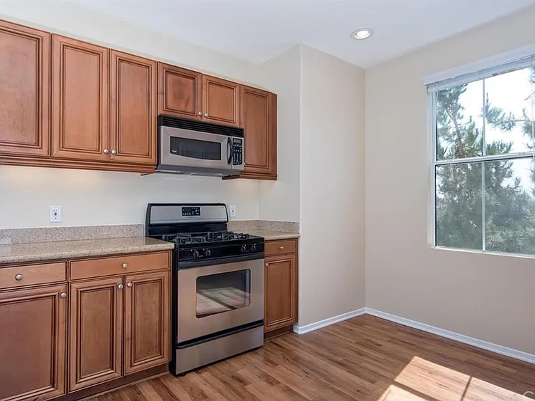 3460 Watermarke Pl — Photo 9