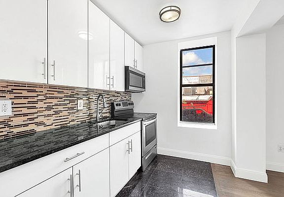 2nd image of 540 W 136th St APT 4