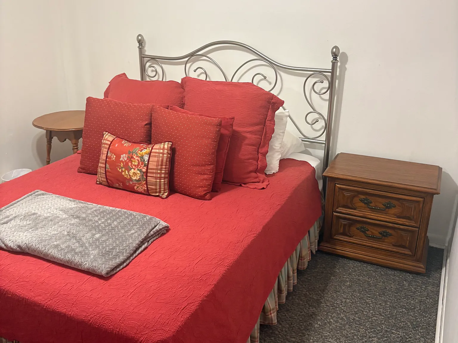 2 bed, 1000 sqft, $1,350 — Photo 4