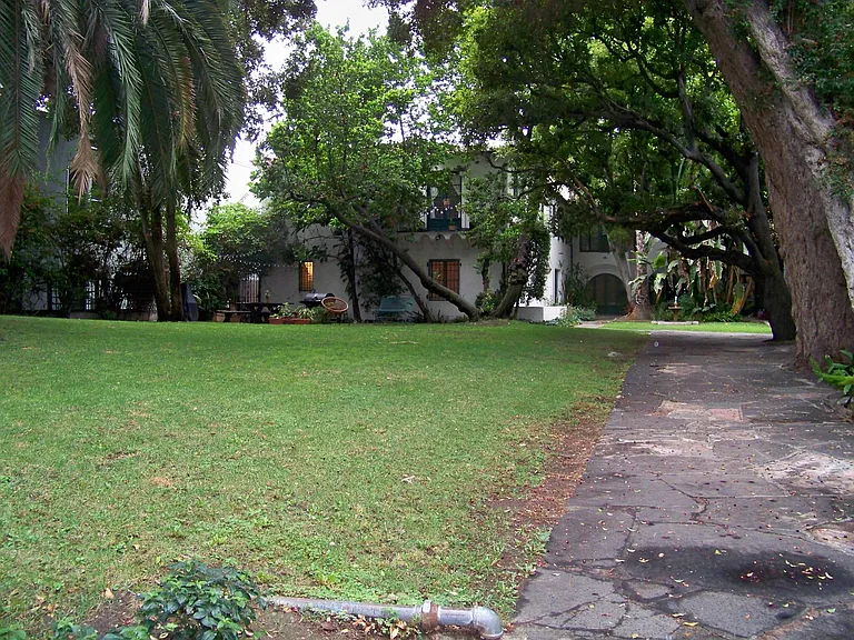 1833 Garfield Pl #A — Photo 2