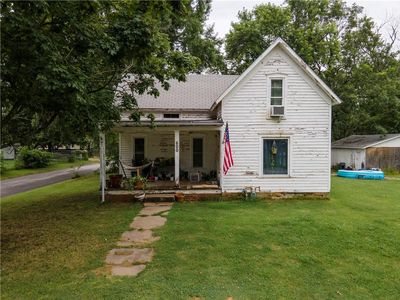 600 E Main St, Cherryvale, KS, 67335