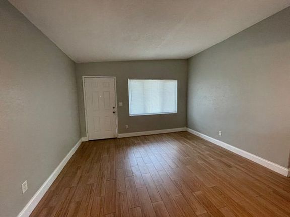 3rd image of 118 Country Club Dr