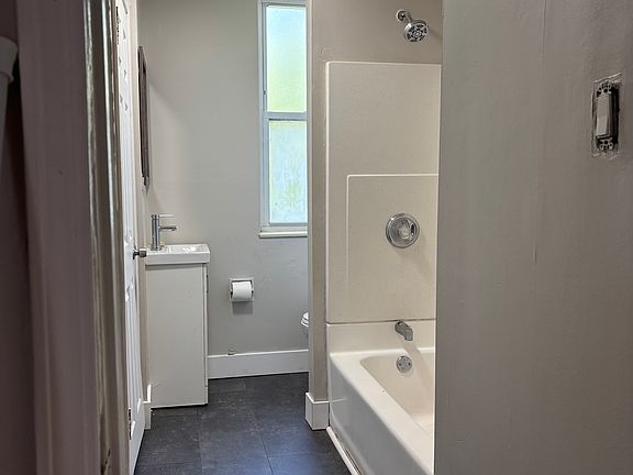 3rd image of 3450 Tennessee Ave APT B