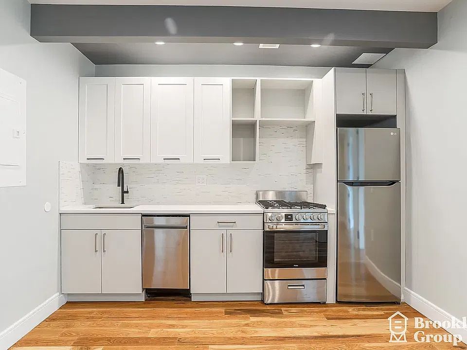314 Woodward Ave #2B