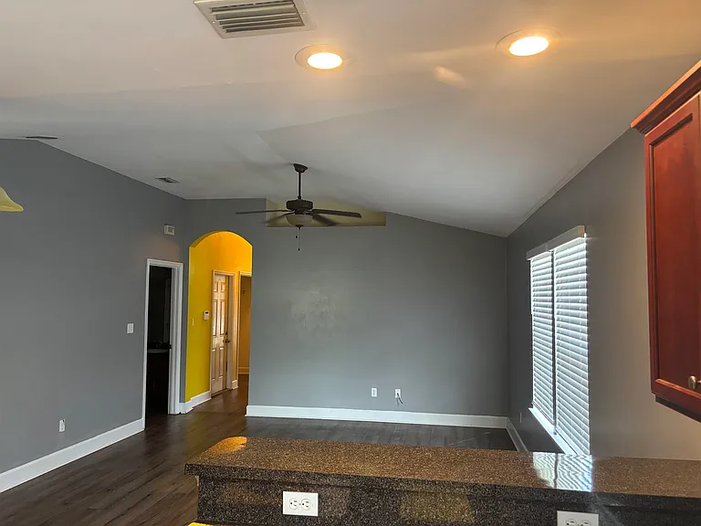 5261 Montejo Dr — Photo 7