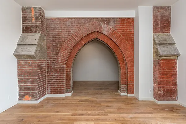 Rented by Nooklyn NYC LLC | media 35