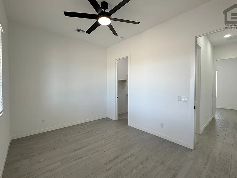 18116 W Morning Vista Ln — Photo 21