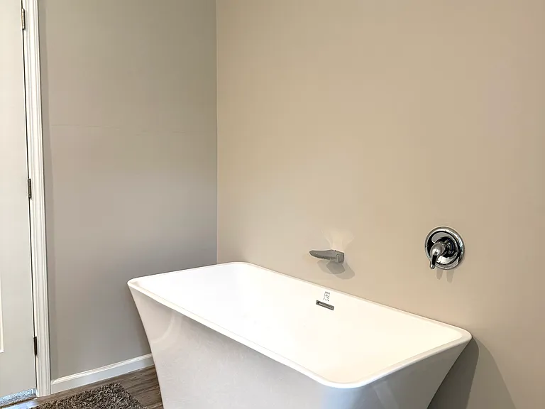 10001 Prevatt St — Photo 5