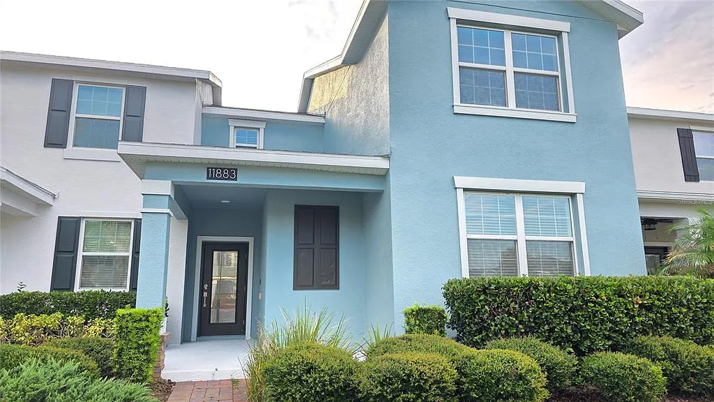 4 bed, 3.5 bath, 1992 sqft, $2,950 — Photo 1