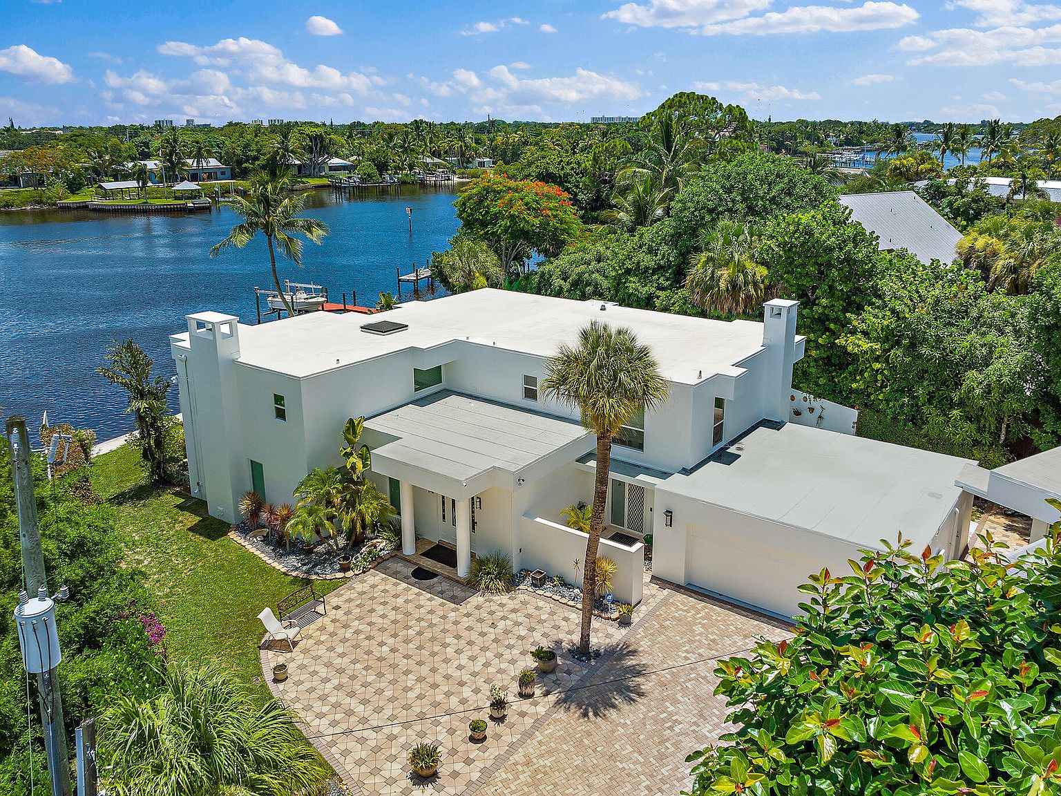 19216 Pine Tree Drive, Jupiter, FL 33469 | Zillow
