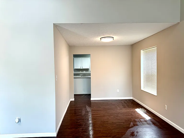 6328 Wellington Pl — Photo 7