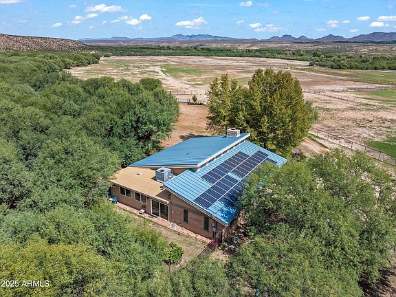 3rd image of 4489 N Ocotillo Road