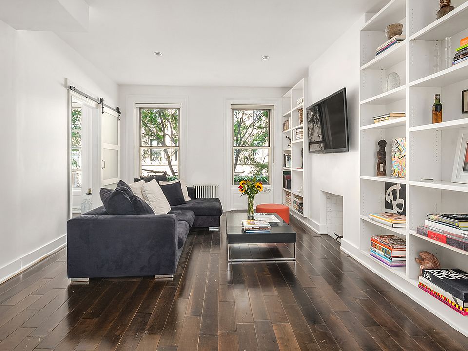 1st image of 204 W 85th St APT 3