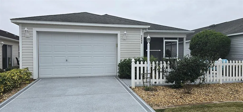 2 bed, 2.0 bath, 1156 sqft, $1,875 — Photo 1