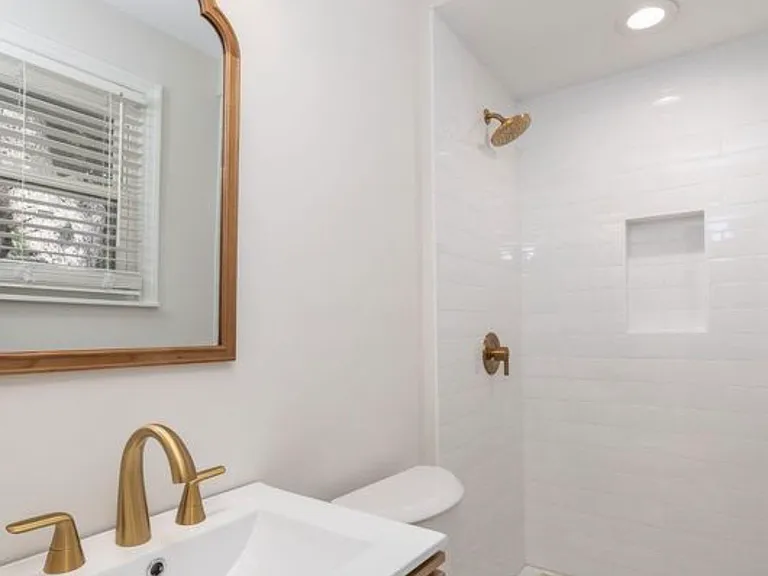1010 Fiall St — Photo 25