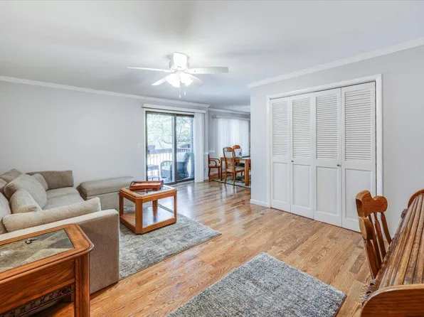 497 Main Ave APT 3, Wallington, NJ 07057