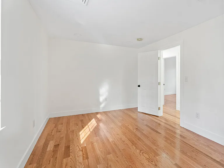32 Laurel Ln — Photo 19