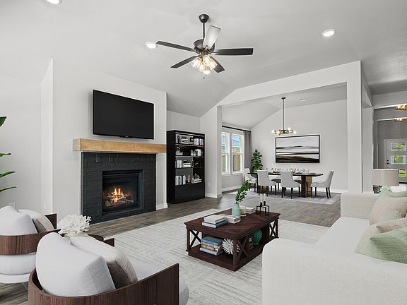 3rd image of 20031 Park Ln