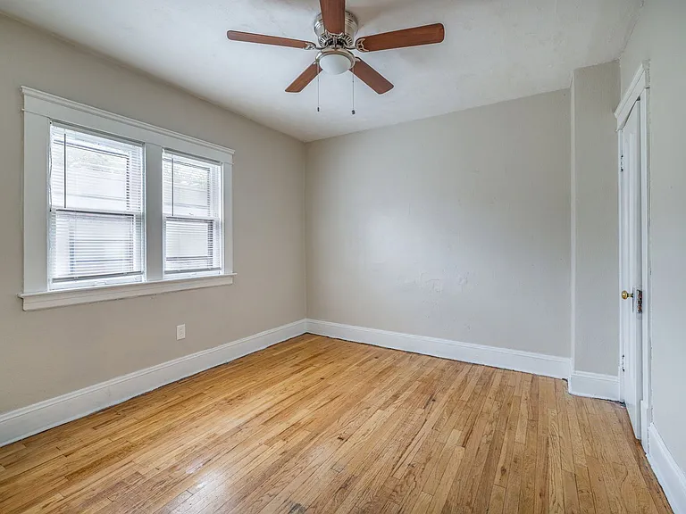 12401 Parkhill Ave — Photo 3