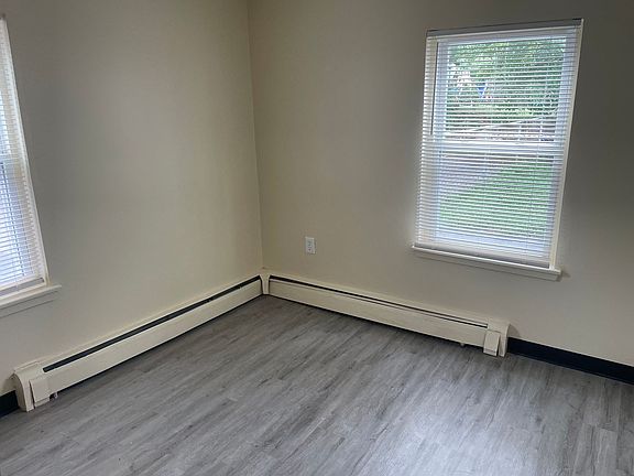 5th image of 30 Cowden St APT 2
