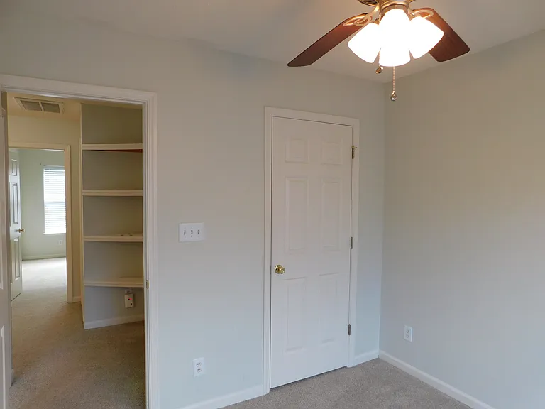 1147 Oak Blossom Way #1147 — Photo 10