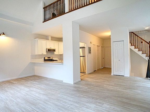 3rd image of 41 Stanwix St #3A
