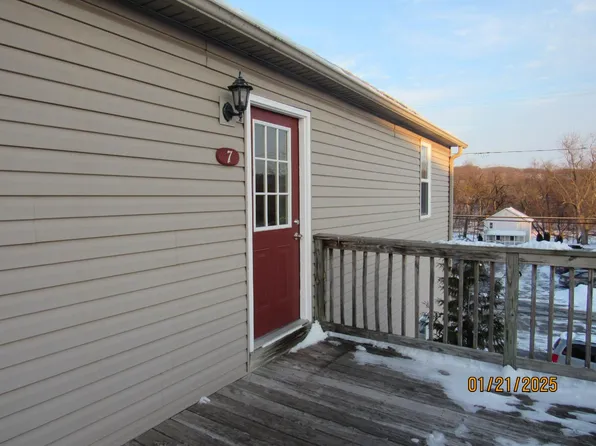 113 S Market St, Selinsgrove, PA