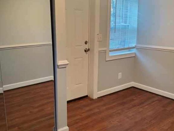 4th image of 3247 Magnolia Ave #J-600