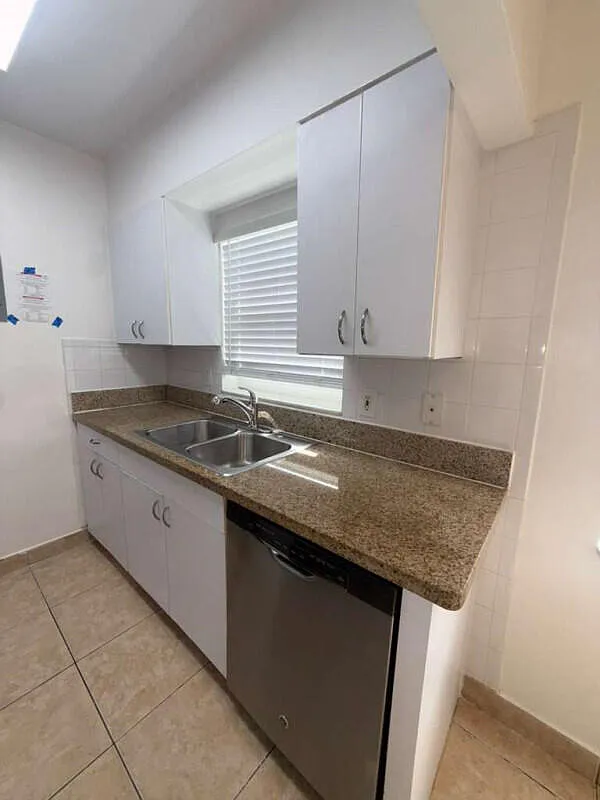 1 bed, 1.0 bath, 690 sqft, $1,595 — Photo 4