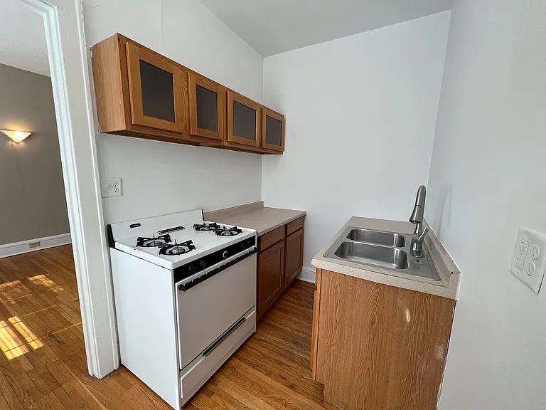 Stevens Square Apartments — Photo 145