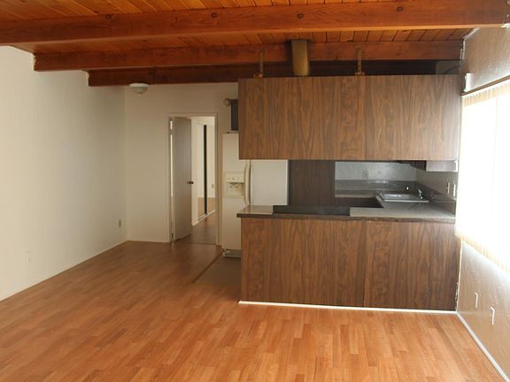 3rd image of 6868 Laurel Canyon Blvd APT 3