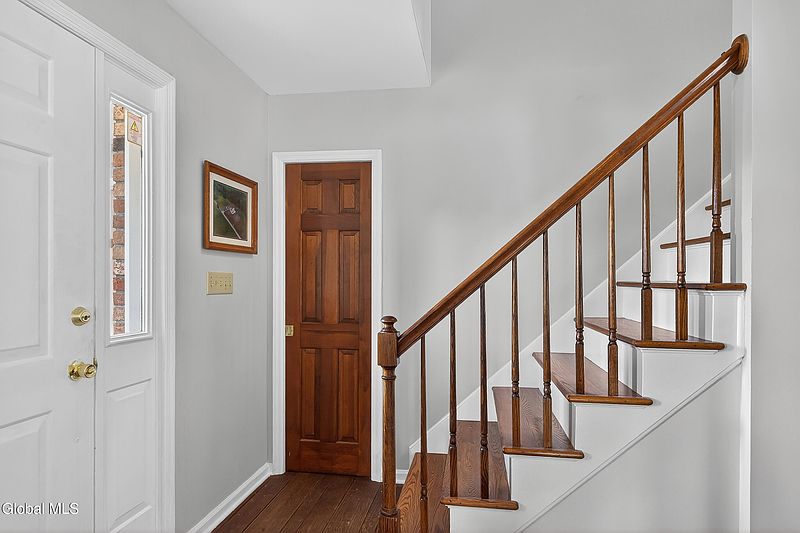 5th image of 282 Hays Road