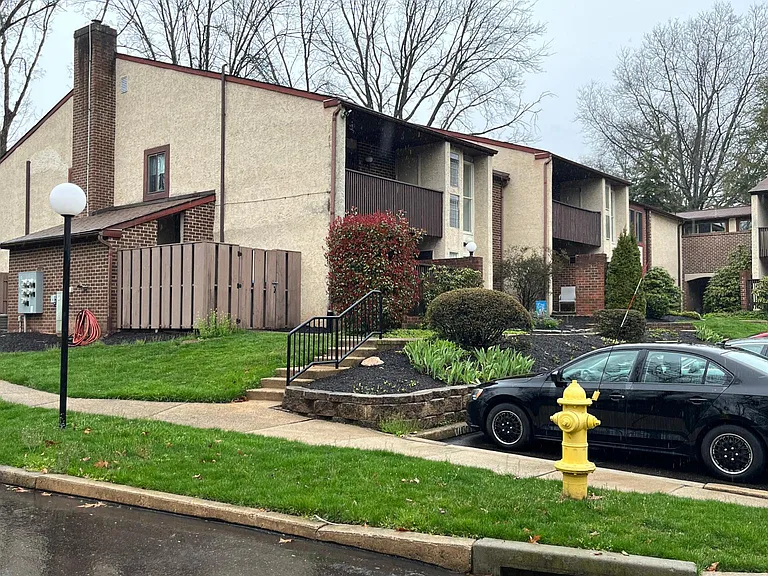 3-1 Aspen Way — Photo 2