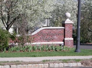 1235 Mulberry Dr, Mahwah, NJ 07430
