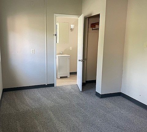 5th image of 726 Euclid Ave