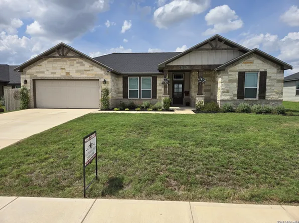 1595 VISTA VIEW DR, Pleasanton, TX 78064
