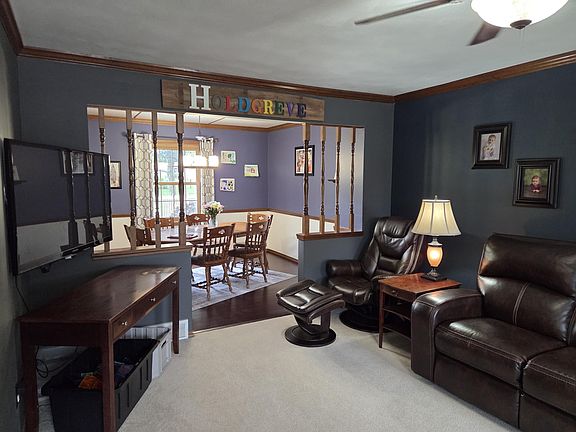 5th image of 111 Jacobs Dr