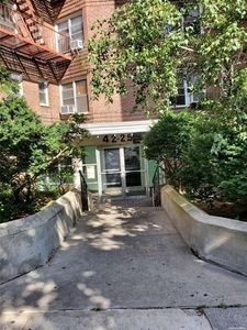 42-25 80th Street #2 L, Elmhurst, NY, 11373