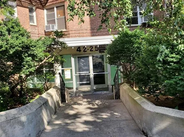 42-25 80th Street #2 L, Elmhurst, NY 11373